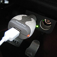 シガーソケットとPowerPod